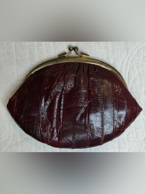 Vintage EEL SKIN Deep Coffee Kiss Lock Double Coin Purse Wallet Small Burgundy